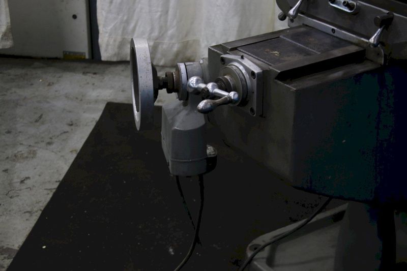 3 HP COMET VERTICAL RAM TYPE MILL: STOCK #74598