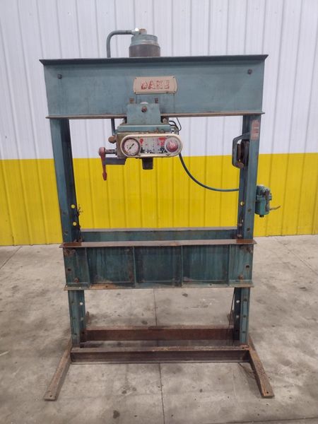 75 TON DAKE MODEL #6-275 AIR-HYDRAULIC H-FRAME PRESS: STOCK #23521