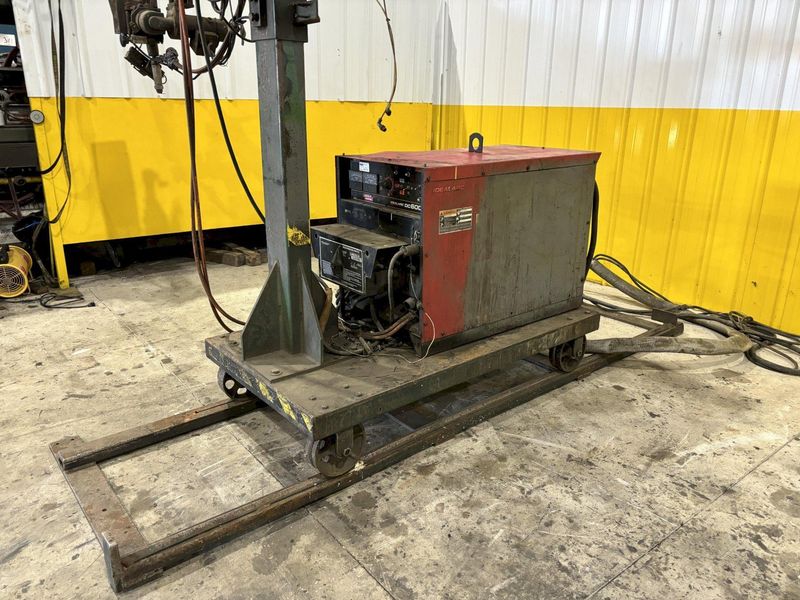 LINCOLN ELECTRIC WELDING MANIPULATOR SYSTEM: IDEALARC DC600 WELDER, NA-5 CONTROLLER, AND WELDING
