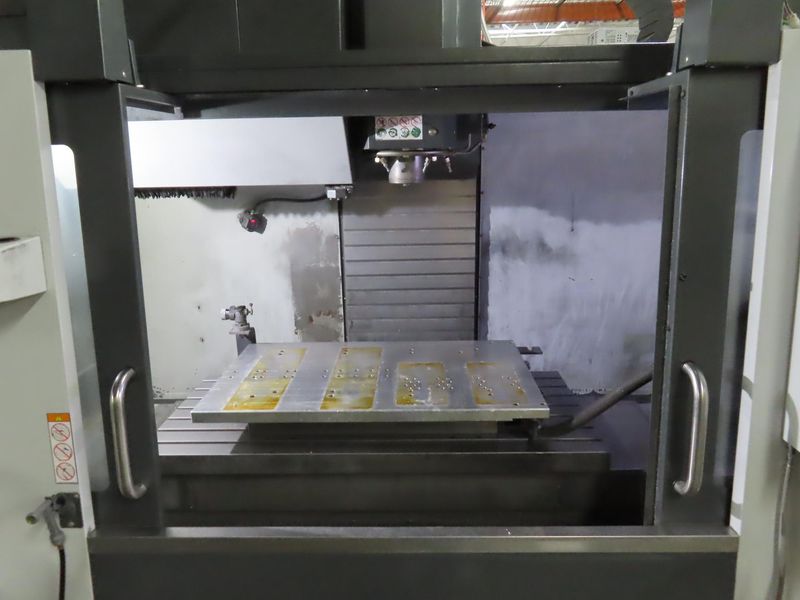 Haas VF-3SSYT CNC Vertical Machining Center with Midaco Pallet Changer, Thru Spindle Coolant, Probing