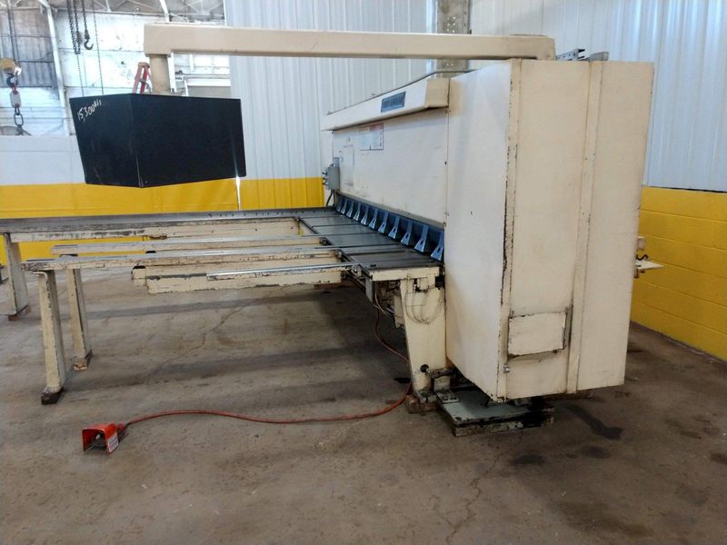 10' x 1/4" CINCINNATI MODEL #2500 CNC HYDRAULIC POWER SHEAR WITH FRONT & BACK GAUGING: STOCK #12