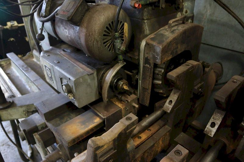 GIDDINGS & LEWIS ENDOMATIC MODEL MC FACING & CENTERING MACHINE: STOCK 6