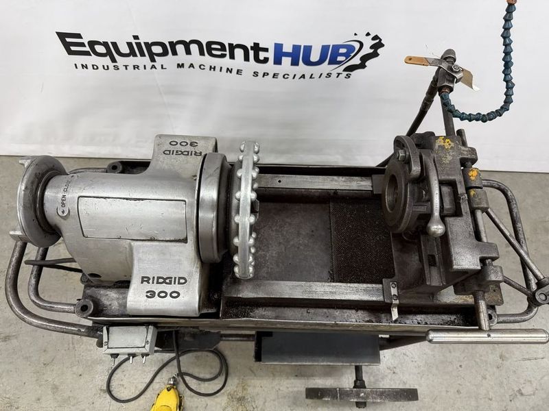 Ridgid 300 Power Drive Pipe Threading Machine w/ Oster Stand