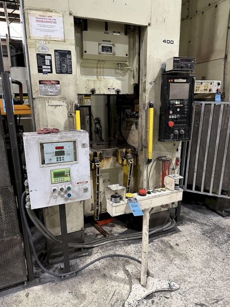 440 TON KOMATSU SSSC STAMPING PRESS