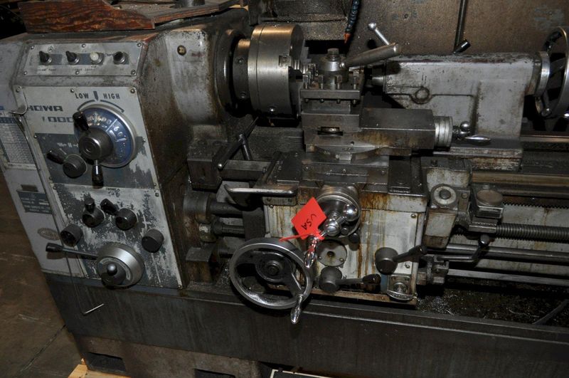 24" X 40" HOWA SANGYO ENGINE LATHE