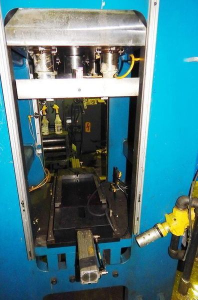 34 Ton FARGER & JOOSTEN MULTIPOWER Air/Oil Press