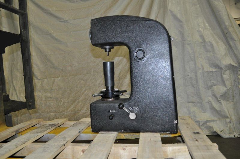 Rockwell Hardness Tester