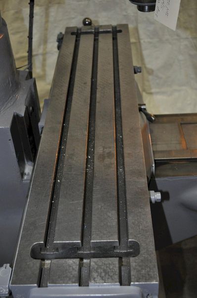 2 HP BRIDGEPORT VERTICAL MILL