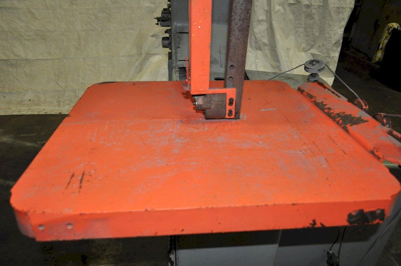 36" DOALL VERTICAL BANDSAW