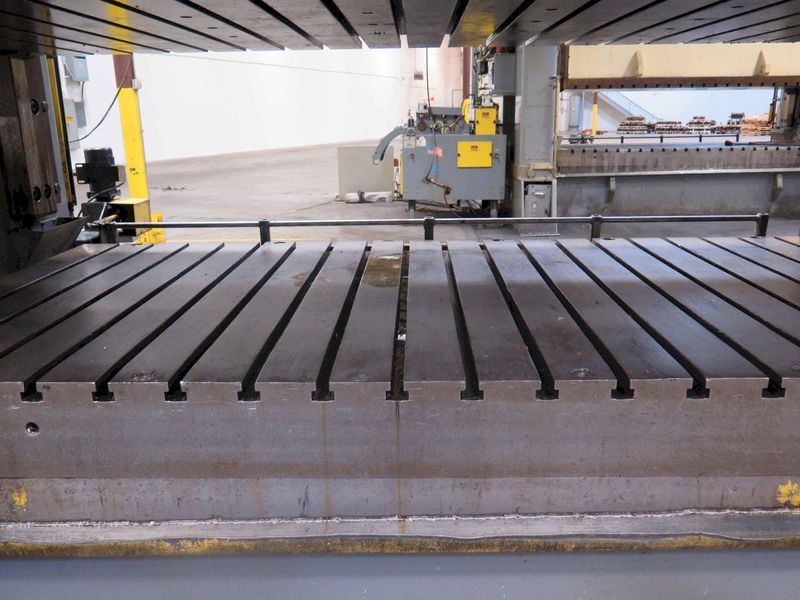 600 TON BROWN AND BOGGS 120" x 60" SSDC PRESS