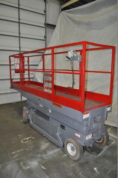 MAYVILLE M.E.C. 2034 HT SCISSOR LIFT