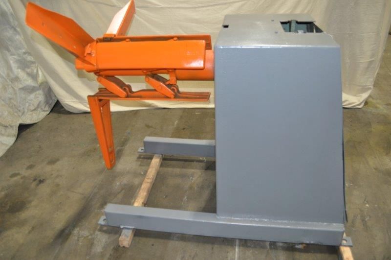 6000 LB x 29" REGAL UNCOILER NON-MOTORIZED