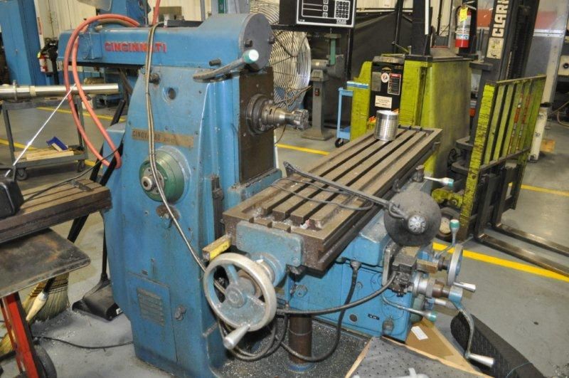 CINCINNATI UNVERSAL MILLING MACHINE CINOVA 80 205-12