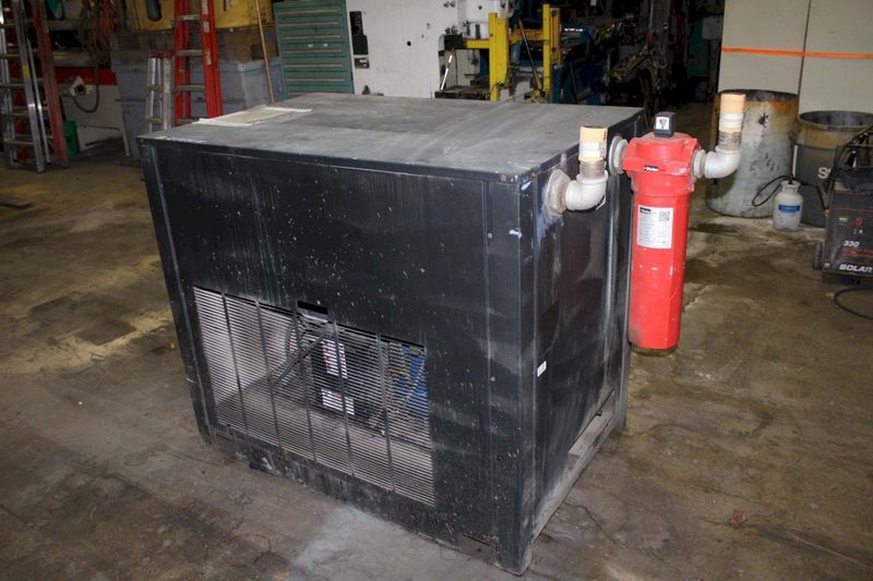 700 CFM PARKER ZANDER AIR DRYER