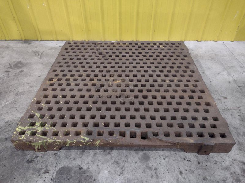 60" X 60" X 5" ACORN TABLE: STOCK #22220