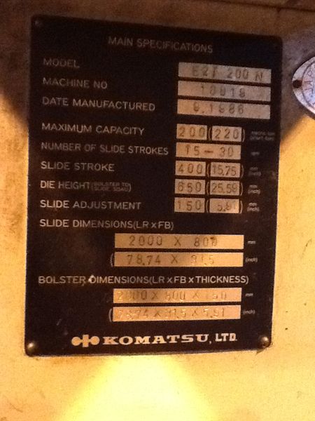 220 TON KOMATSU STRAIGHT SIDE DOUBLE CRANK PRESS