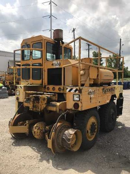 4000 TM TRACKMOBILE