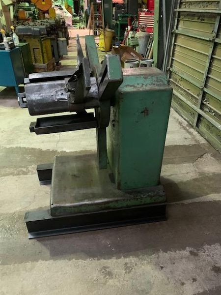 2500 L X 18" American Steel Line Non Motorized Uncoiler