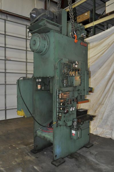 100 TON NIAGARA OBI PRESS 6" STROKE 39" X 25" BED AIR CLUTCH