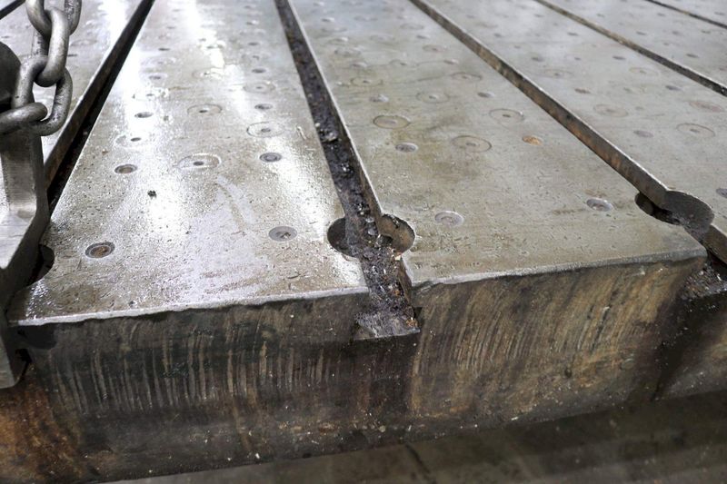 139' X 84' X 8' T-SLOTTED BOLSTER PLATE: STOCK #72892