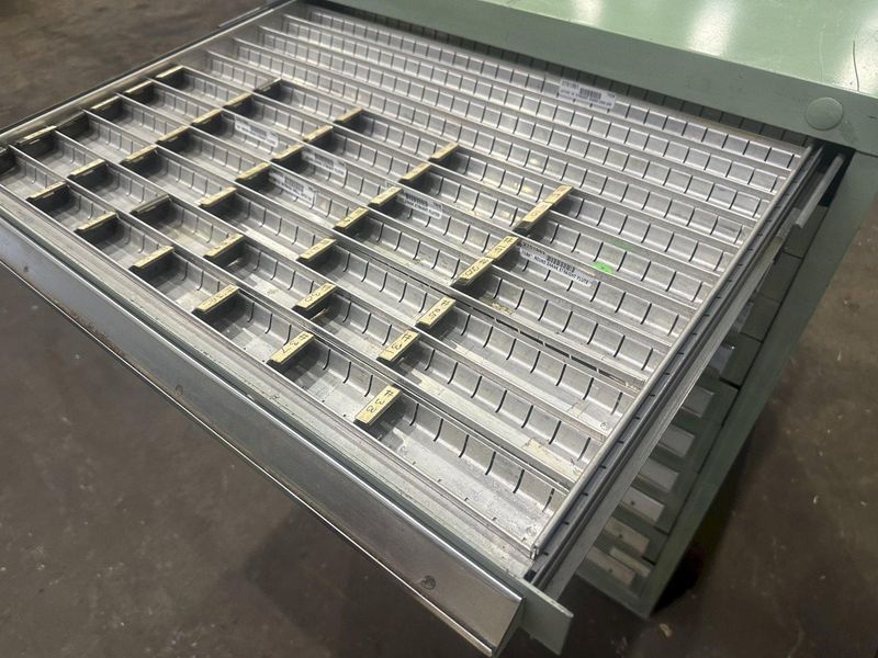 11-DRAWER TOOLING CABINET: STOCK #79144