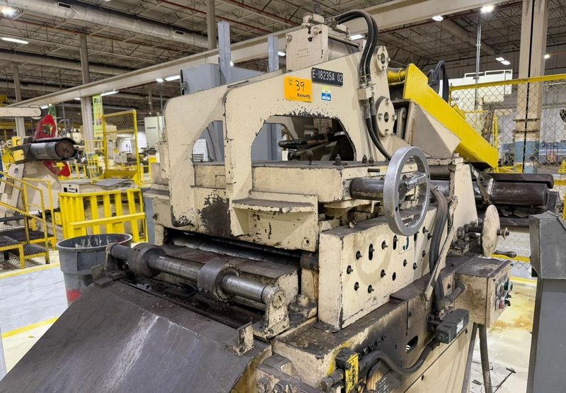 10,000 LB X 12" X .125" LITTELL UNCOILER AND STRAIGHTENER