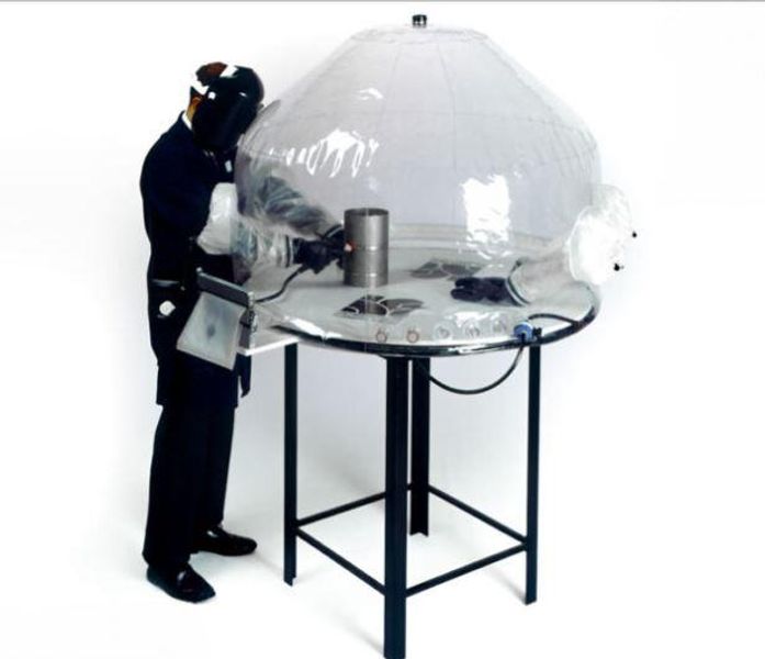Inflatable Table Top Welding Enclosure, Approx 48" Diameter with Tubing and Patching Accessories- Auction Item