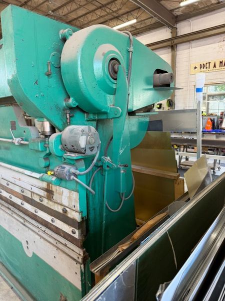 Chicago 14 ga x 10′ Press Brake