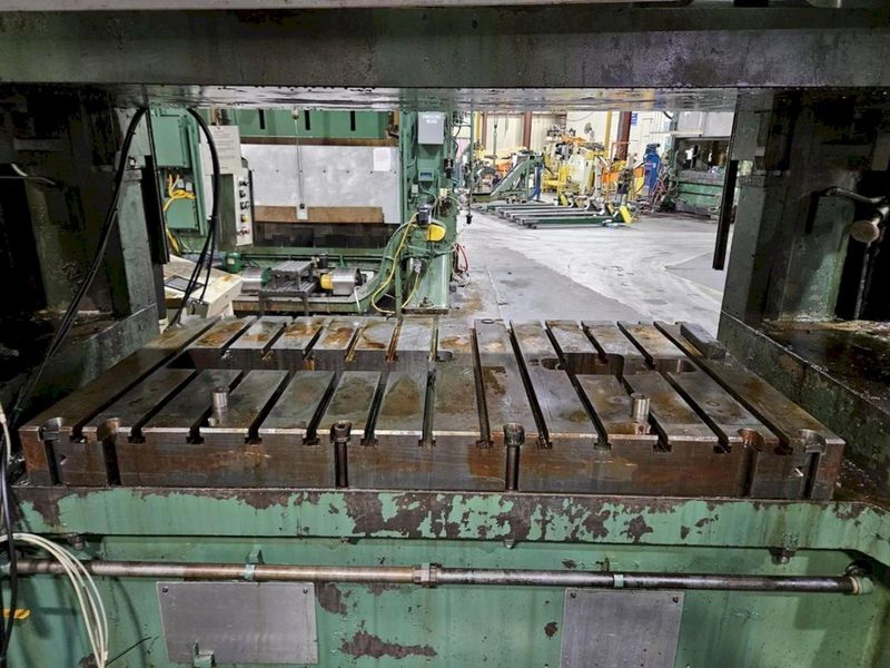 600-ton Minster Press Model E2-600-96-42 Straight Side Mechanical For Sale