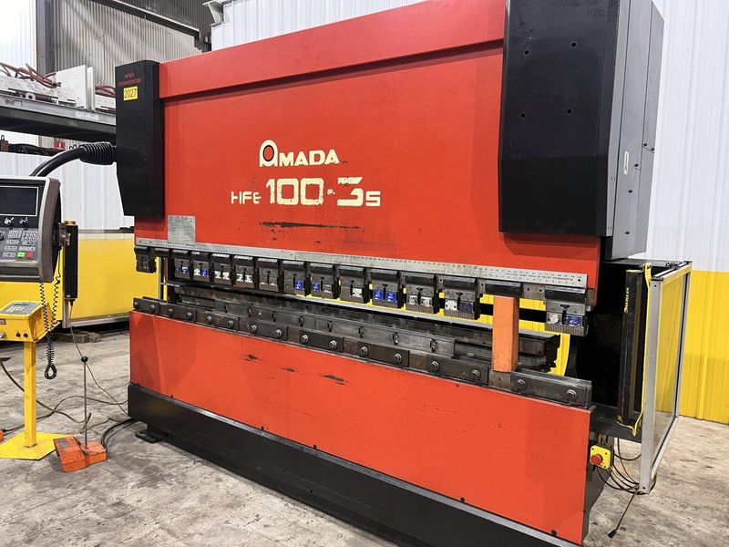 110 TON x 10' AMADA MODEL #HFE100-3S  HYDRAULIC PRESS BRAKE: STOCK #21984