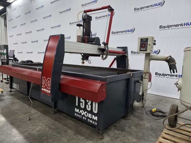 Omax Maxiem 1530 5′ x 10′ 5 Axis CNC Waterjet (A Jet Head)