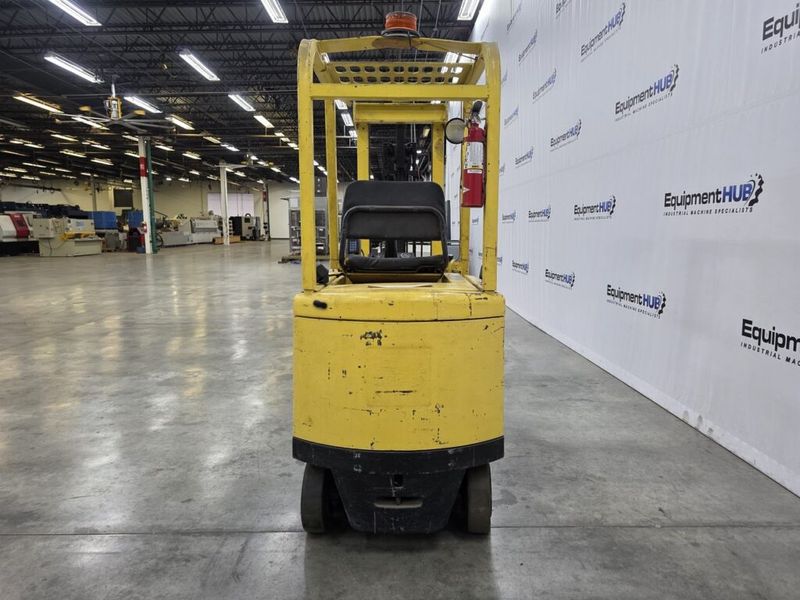 Hyster E25A 2,500 Lb Electric Forklift (Parts Machine)