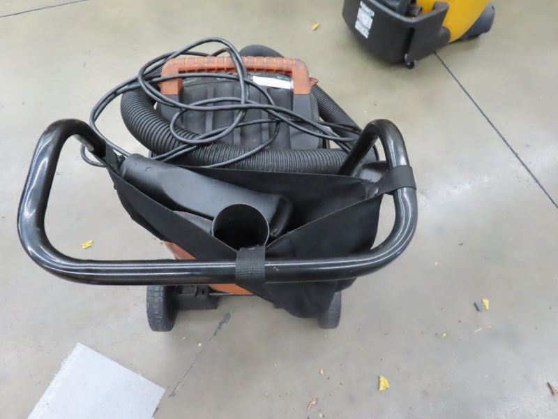 Rigid 16 Gal Portable Vacuum w Hose and Attachments- Auction Item