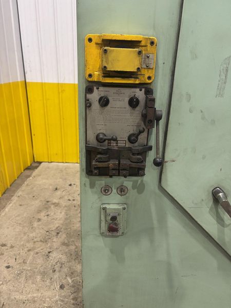 30" KALAMAZOO STARTRITE MODEL #30-RWH VERTICAL BANDSAW: STOCK #23659