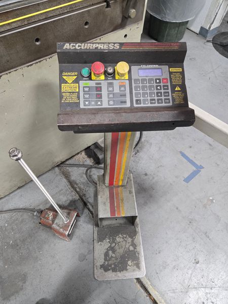 2004 Accurpress Advantage 713010 Press Brake (#6089)