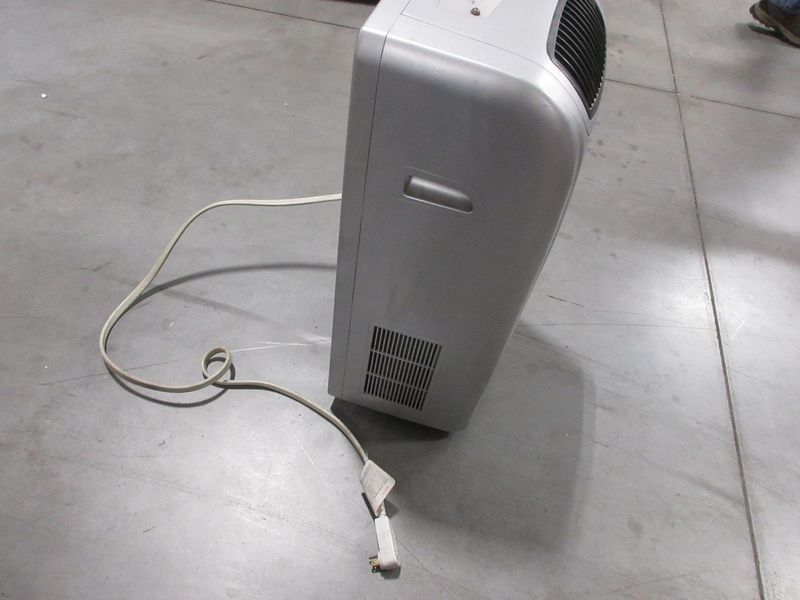 Everstar MPK-10CR-1, Portable Dehumidifier, with Digital Control - Auction Item