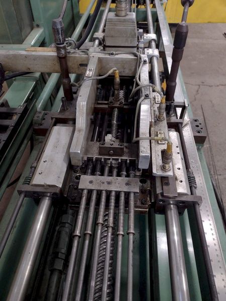 BURR OAK MODEL #VBHB RETURN TUBE BENDER & MODEL #MTCO STRAIGHTENER FEEDER: STOCK #15868