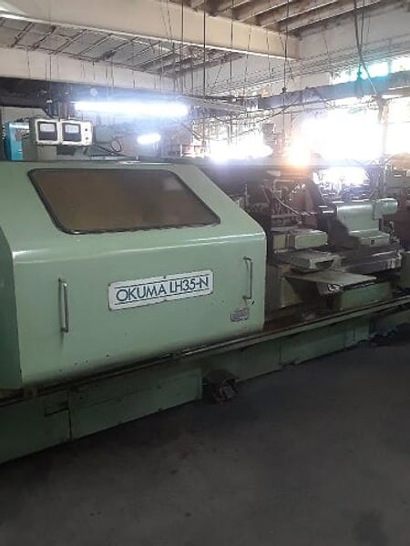 OSP 2200L CNC CONTROL, 8" AND 12" CHUCKS Under Power / Capable of handling up to 18 inch chuck