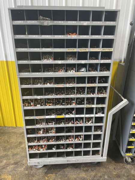 SMC MODEL #KQ2 ONE TOUCH FITTINGS FOR POLYURETHANE TUBING TOOLING & ACCESSORIES CABINETS: STOCK