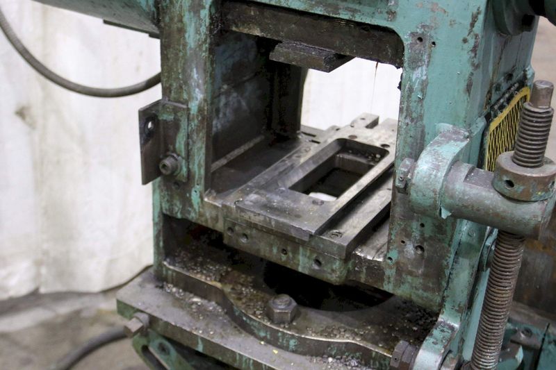 25 TON TISHKEN MODEL #COT-8 CUTOMATIC CUTOFF PRESS: STOCK #70958
