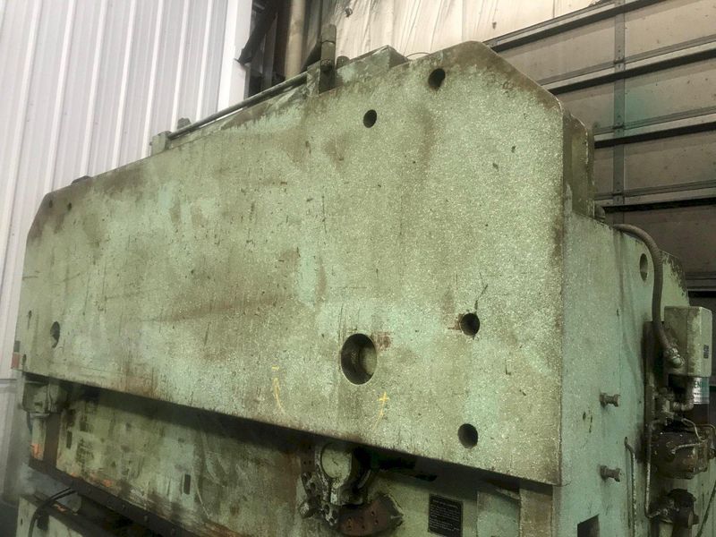200 TON X 12' HTC HYDRAULIC PRESS BRAKE:  STOCK #73725