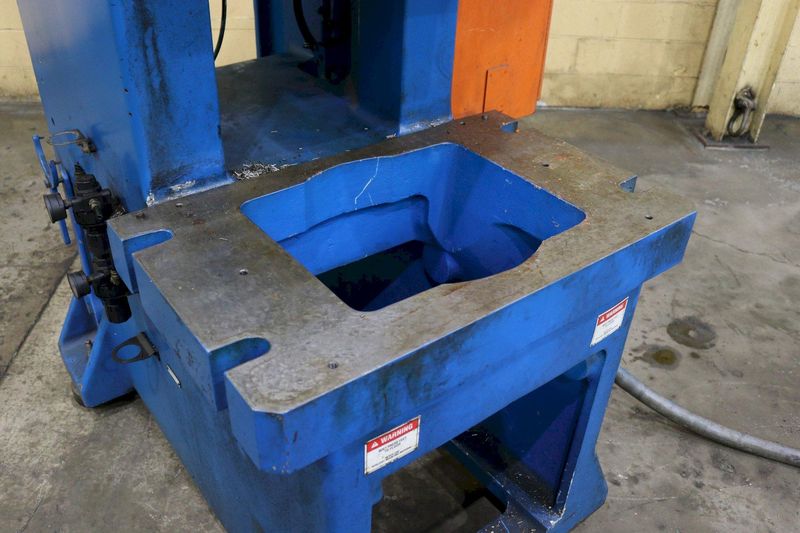 60 TON MINSTER GAP PRESS STOCK: #72977