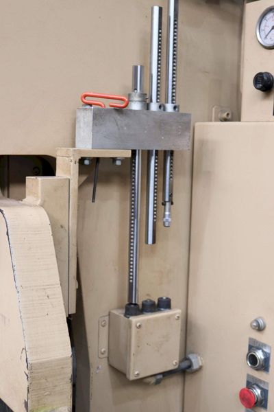100 TON X 10'   STANDARD HYDRAULIC PRESS BRAKE: STOCK#72645
