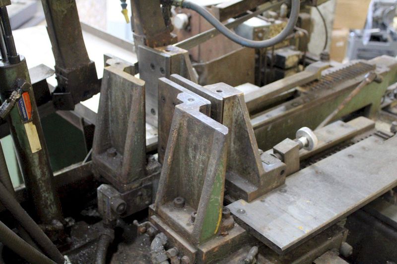 13' X 13' MARVEL MODEL #13A AUTOMATIC HORIZONTAL BANDSAW: STOCK #71723