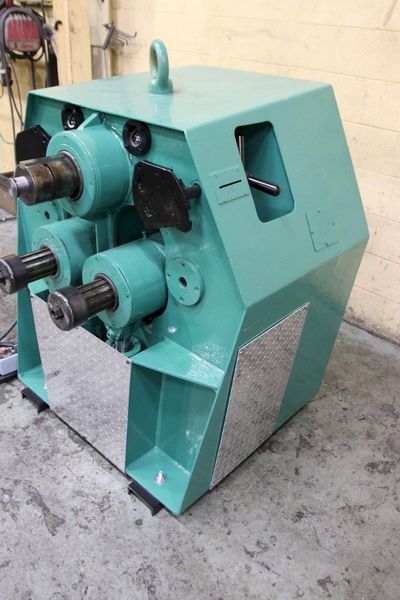 3' X 3' X 3/8' PULLMAX MODEL #Z31 ANGLE ROLL: STOCK 71512