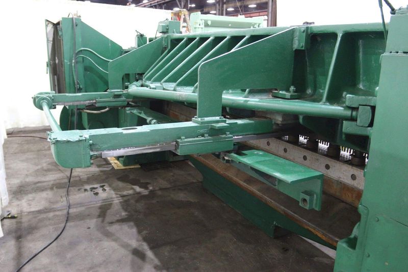 10' X 1/2" WYSONG MODEL #1050 POWER SQUARING SHEAR: STOCK #71377