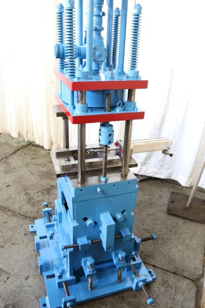 10 TON PNEUPOWER PRE-PUNCH / CUTOFF PRESS: STOCK #69912