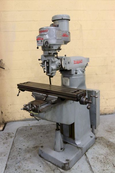 2 HP BRIDGEPORT VERTICAL MILLING MACHINE: STOCK #68513