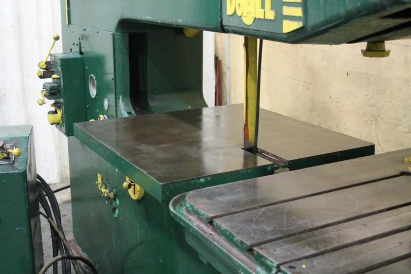 60' DOALL VERTICAL BAND SAW STOCK #63901