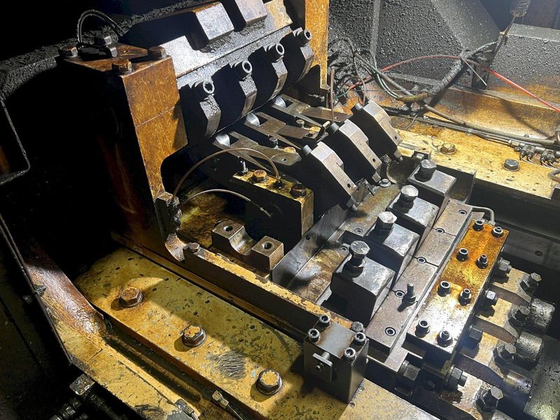 Nedschroef Model NH416 4 Die Progressive Header